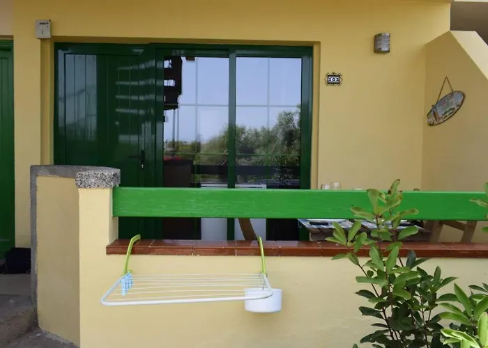 Bouganville Rez-de-chaussee Wifi Διαμέρισμα *