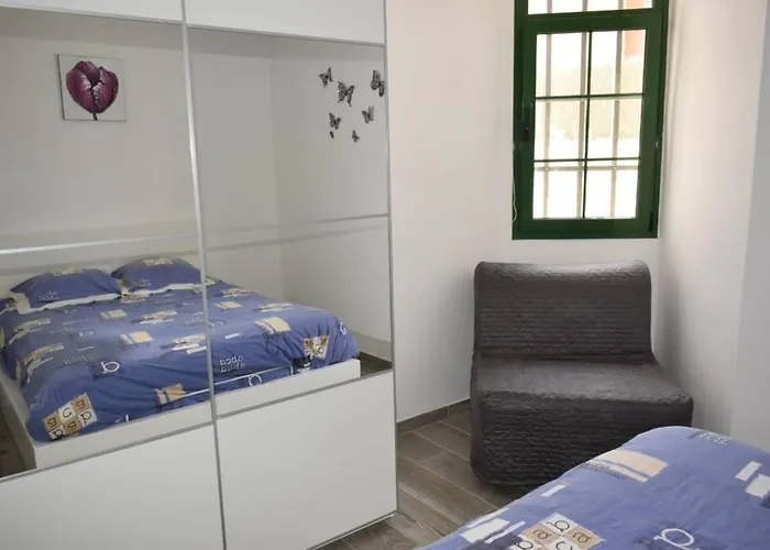 Bouganville Rez-de-chaussee Wifi Διαμέρισμα *